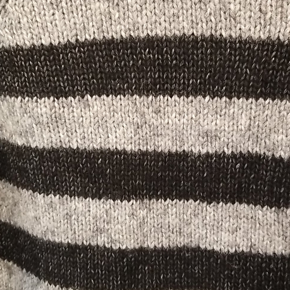 💕BANANA REPUBLIC💕 Crew Neck Striped Sweater M - Picture 5 of 6